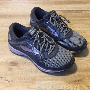 PERFECT CONDITION! Brooks Revel, Women's size 7